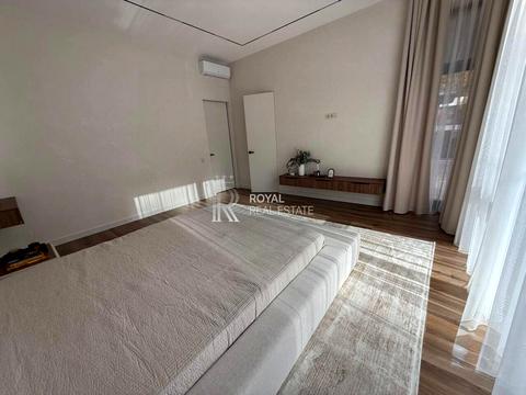 будинок за адресою Квітнева вул.