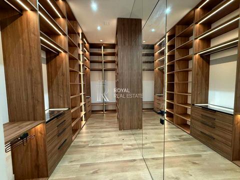 будинок за адресою Квітнева вул.