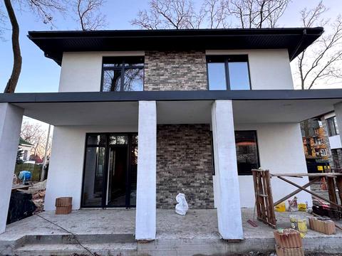 будинок за адресою Академіка Ромоданова вул. (Льва Толстого)