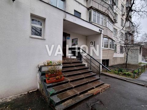 квартира за адресою Райдужна вул., 21