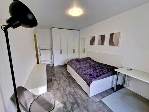 квартира за адресою Боголюбова вул., 33