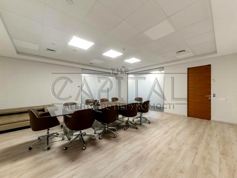 комерційна за адресою вул. Сечевых Стрельцов, 17