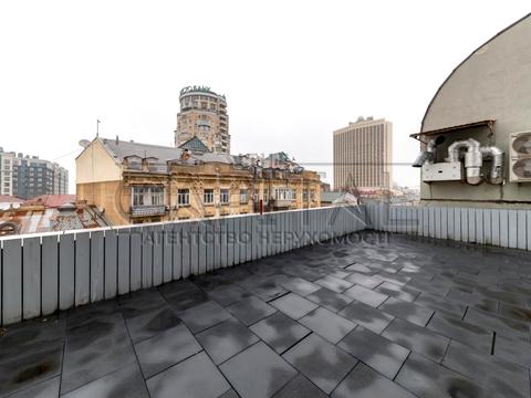 комерційна за адресою вул. Сечевых Стрельцов, 17