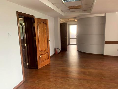 коммерческая по адресу Николая Михновского бульв. (Дружбы народов), 38