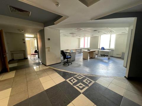 коммерческая по адресу Николая Михновского бульв. (Дружбы народов), 38