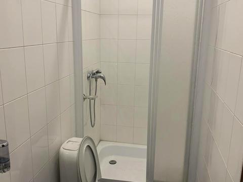 коммерческая по адресу Николая Михновского бульв. (Дружбы народов), 38