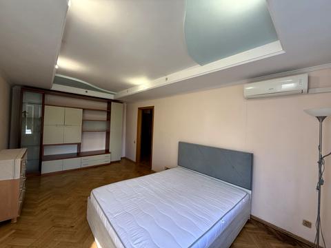 квартира за адресою Олександра Кониського вул., 34