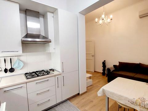 квартира по адресу Малая Житомирская ул., 3/4