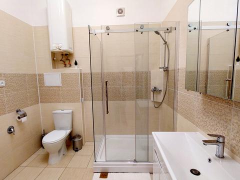 квартира по адресу Малая Житомирская ул., 3/4