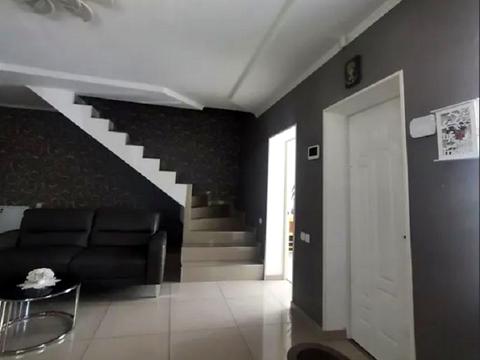 будинок за адресою Абрикосова вул.