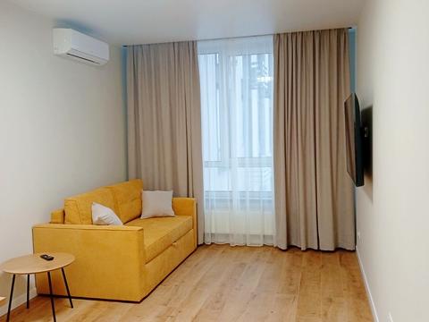 квартира за адресою Олександра Олеся вул., 8/17