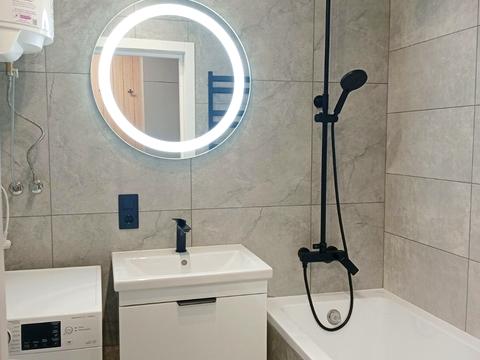 квартира за адресою Олександра Олеся вул., 8/17