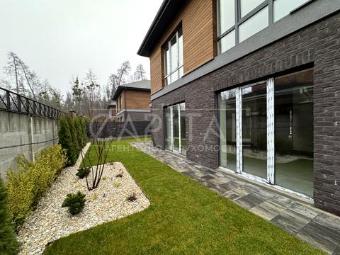 будинок за адресою Валерія Лобановського вул.