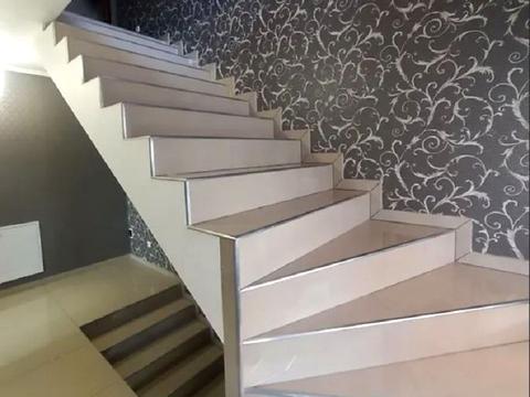 будинок за адресою Абрикосова вул.