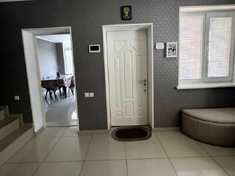 будинок за адресою Абрикосова вул.