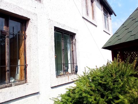 будинок за адресою Центральна вул.