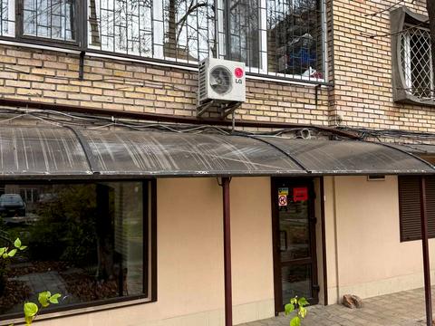 комерційна за адресою Саксаганського вул., 45