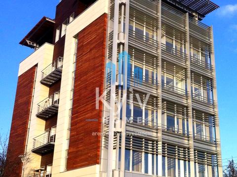 комерційна за адресою Верхньогірська вул., 7