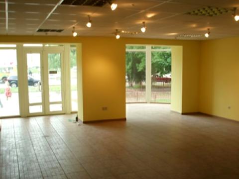 комерційна за адресою Михайла Грушевського вул., 63