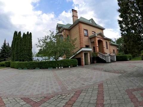 будинок за адресою Анатолія Солов'яненка вул.