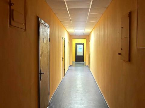 комерційна за адресою Павла Скоропадського вул., 63