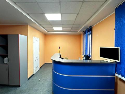 комерційна за адресою Павла Скоропадського вул., 63