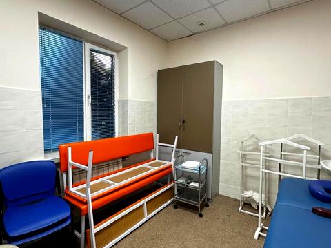 комерційна за адресою Павла Скоропадського вул., 63