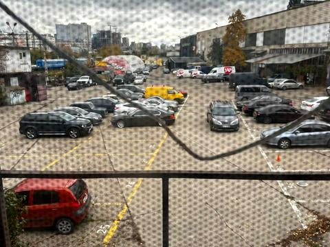 комерційна за адресою Павла Скоропадського вул., 63