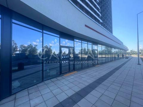 комерційна за адресою Дніпровська набережна вул., 15-Д