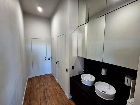 коммерческая по адресу Ивана Франко ул., 9