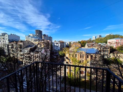 коммерческая по адресу Ивана Франко ул., 9