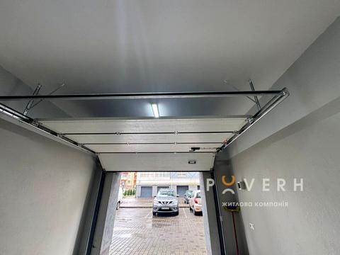 паркомісце за адресою Олександра Довженка вул., 35