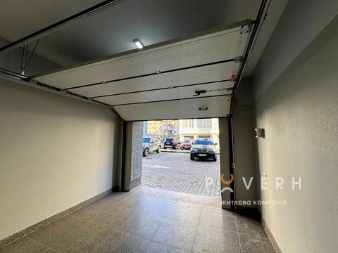 паркомісце за адресою Олександра Довженка вул., 35