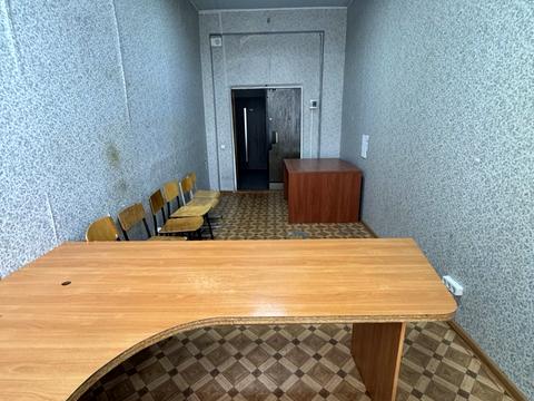 комерційна за адресою Воскресенська вул. (Леніна), 14