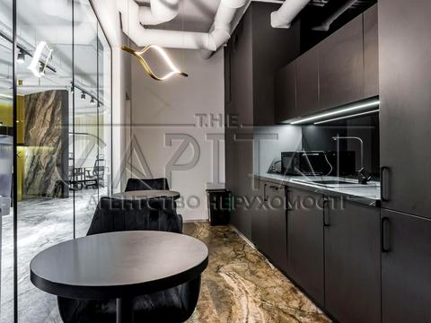 комерційна за адресою Болсуновська вул. (Сергія Струтинського), 12