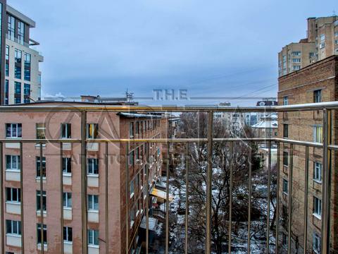 комерційна за адресою Болсуновська вул. (Сергія Струтинського), 12