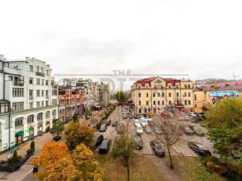 комерційна за адресою Спаська вул., 5