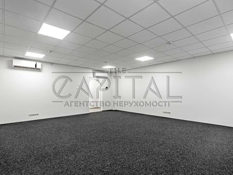 комерційна за адресою Спаська вул., 5