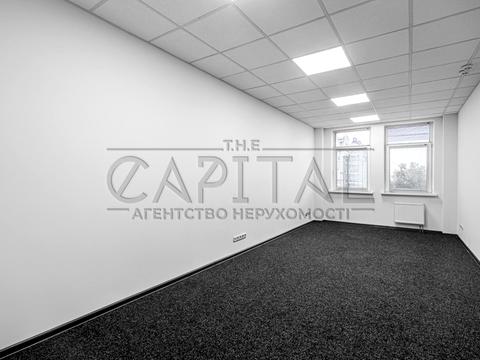 комерційна за адресою Спаська вул., 5