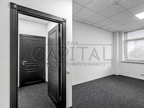 комерційна за адресою Спаська вул., 5