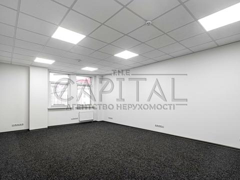 комерційна за адресою Спаська вул., 5