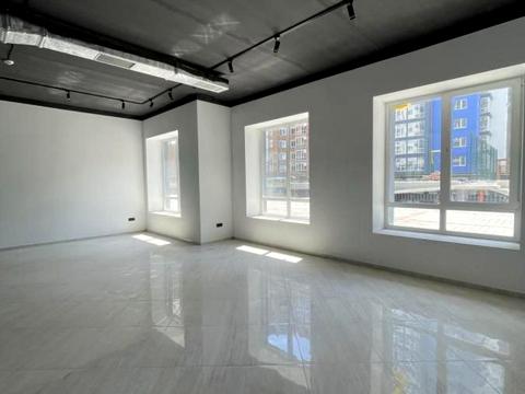 комерційна за адресою Княгинин вул., 44-1