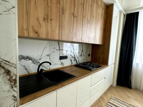 квартира по адресу Героев Майдана ул. (Червоноармейская), 192