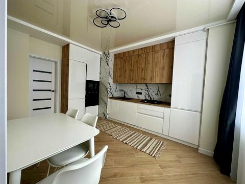 квартира по адресу Героев Майдана ул. (Червоноармейская), 192