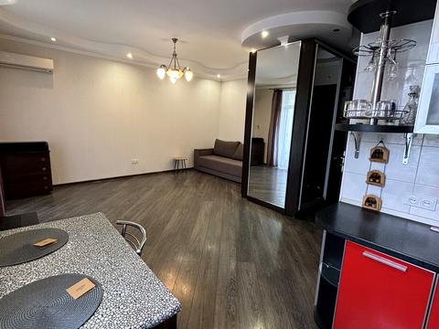 квартира за адресою Леоніда Жаботинського вул. (Правди), 20