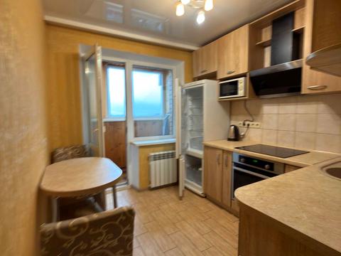 квартира за адресою Менахем-Мендл Шнеєрсона вул. (Мініна), 1