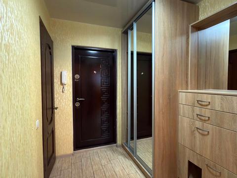 квартира по адресу Менахем-Мендл Шнеерсона ул. (Мініна), 1