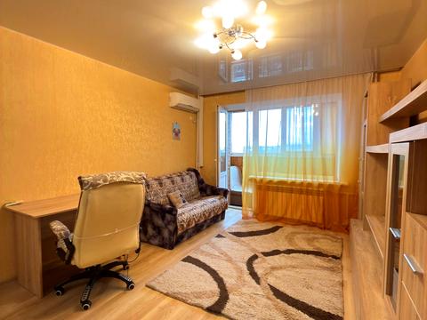 квартира по адресу Менахем-Мендл Шнеерсона ул. (Мініна), 1