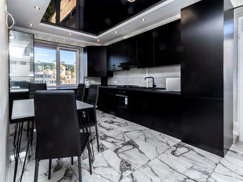 квартира за адресою Андрія Мельника вул., 10