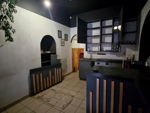 комерційна за адресою Лесі Українки вул., 10